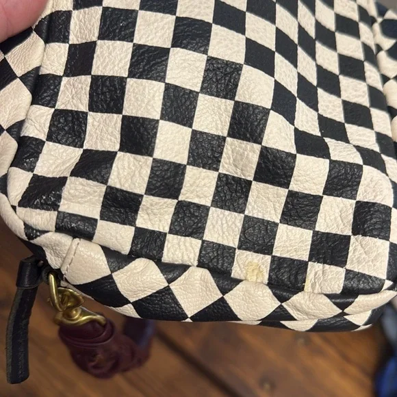 Clare V Checkered Black/Cream Midi Sac with a black shoulder strap - Picture 4 of 8